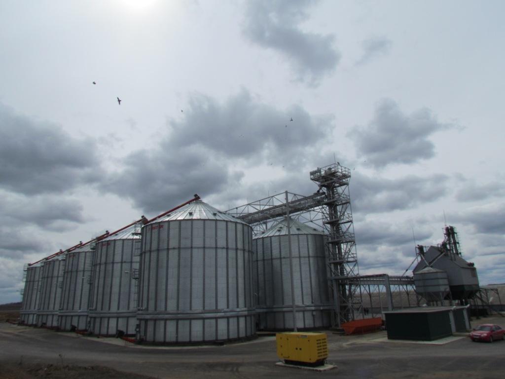 Механизированный зерносклад вместимостью 20 000 тонн в с. Грунин Воргол, Становлянского района, Липецкой области.